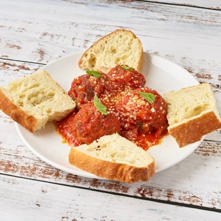 Fresh Caprese Salad: A Delicious Italian Classic