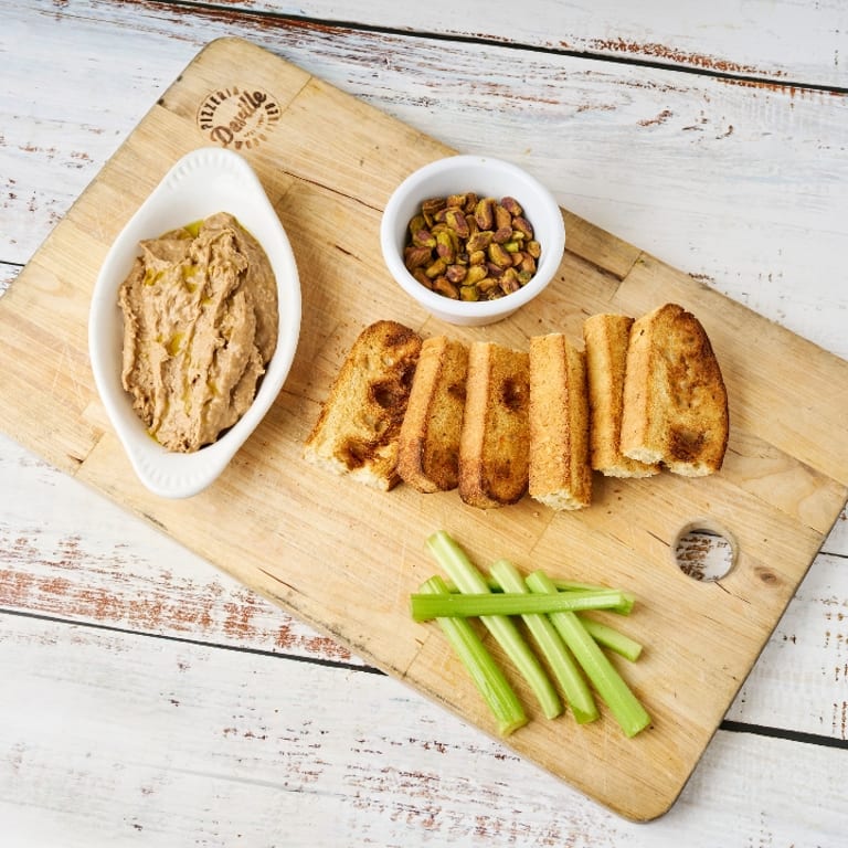 Fresh Salads to Complement Your Meal