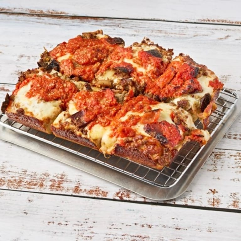 Caprese: Fresh Italian Tomato Mozzarella Salad